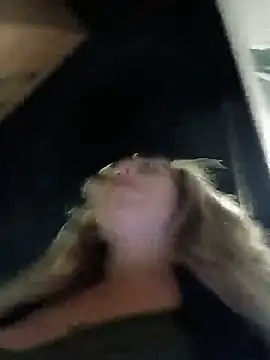 Bela-outdoor - Milk +Drooling tit in public