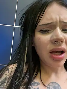 sukidaa – Naživo XXX chat