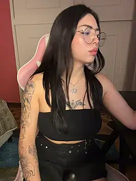 Chat +18 de Valu_euphoria ao vivo