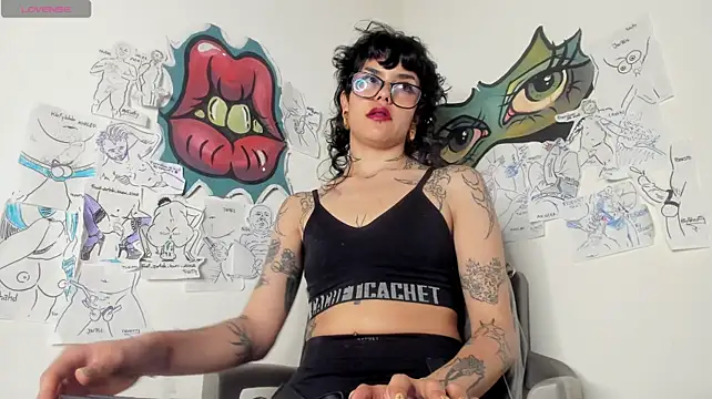 trinitty's Live XXX Chat