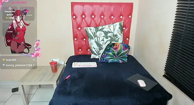 FOXY_LUNA's Live XXX Chat