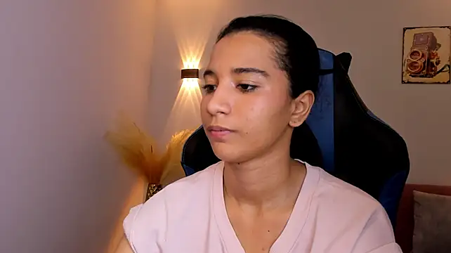 Emily_bruss live XXX chat