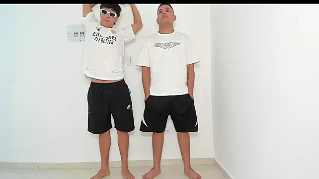 Živý XXX chat LustyFunTeens2