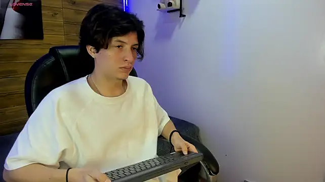 Marcoviolet Pertunjukan Webcam