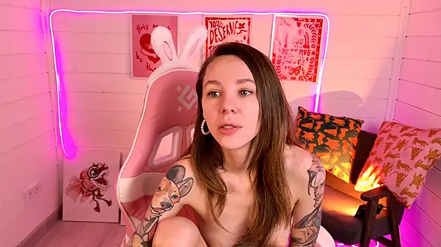 MiaGraham1 Live XXX-Chat