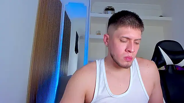 SebastianMaximoff_ Live XXX-Chat