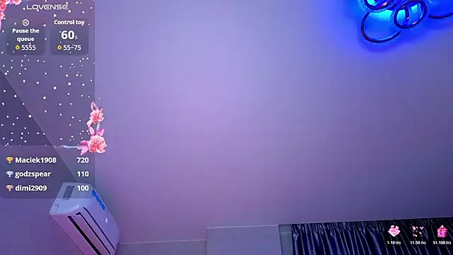 KittieHeart's Live XXX Chat