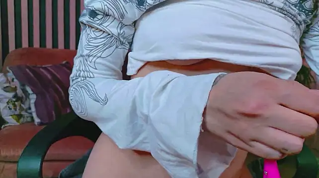 LustyAsuka XXX чат на живо