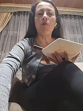 Lauryn_Jones - FLASH MY ASS
