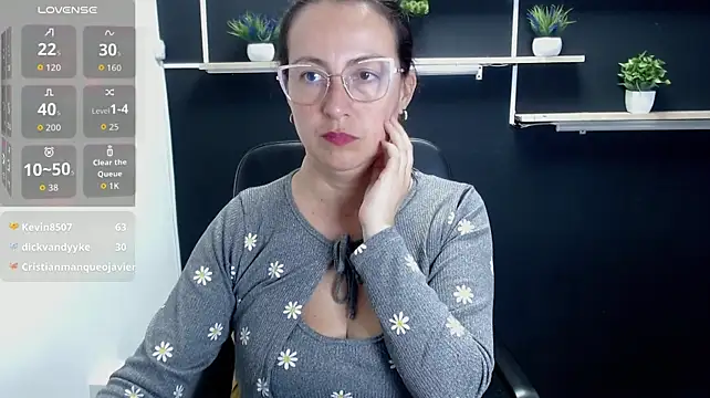 Lauryn_Jones - FLASH MY ASS