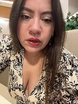 Bella_Pascualina - Show my nipple in public