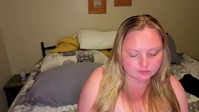 Phatassblonde - twerk no panties