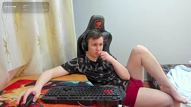 iliaskrislove Chat XXX in diretta
