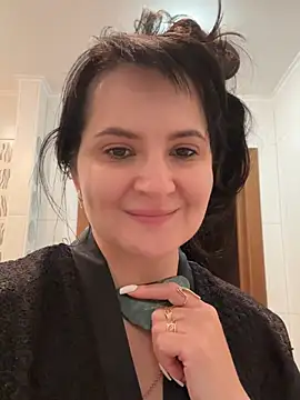 XXX chat uživo modela Al-iss