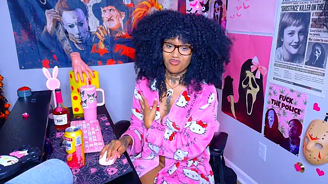 Spookiebaddie - get me naked?😇 + spit!