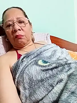 Show de EliteCoupleMM na webcam