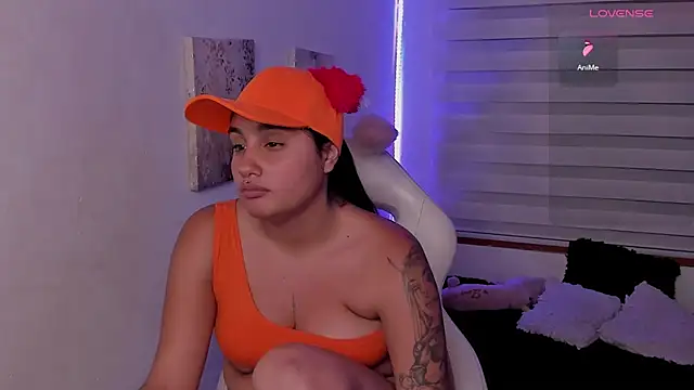 Chat +18 de Kir_ely ao vivo