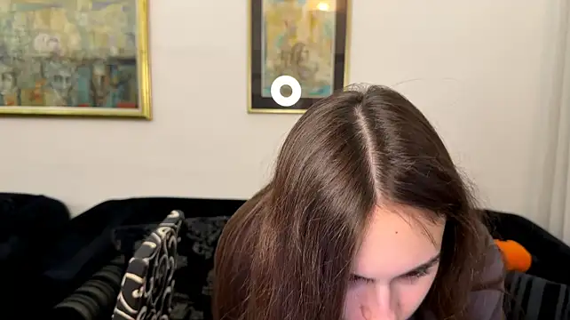 AliceKolltt Adlı Modelin Canlı XXX Sohbeti