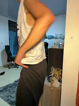 TonnyBottom Live XXX Chat