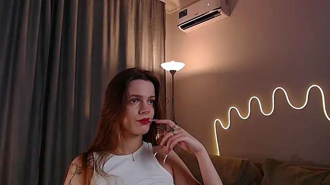 Alice_Liddelll Chat XXX in diretta