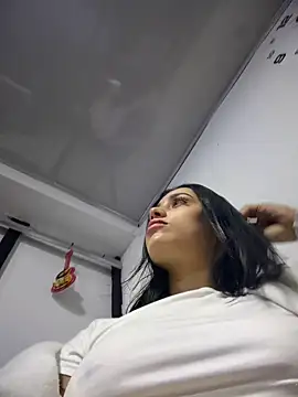 دردشة AlannaEvons الجنسية المباشرة