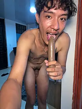 Živý XXX chat TonnyBottom
