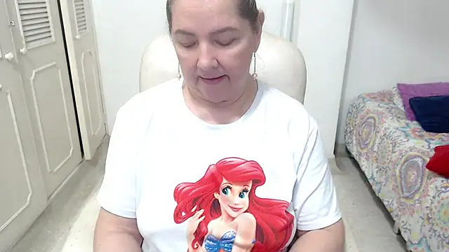 XXX chat uživo modela leonela_69