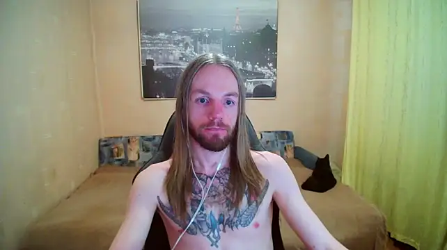 XXX chat uživo modela AdamDickens