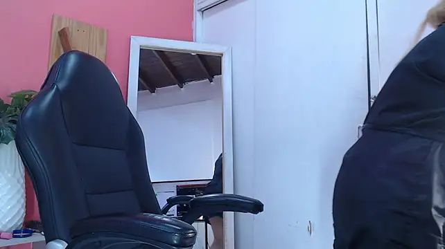 XXX chat uživo modela eva_colen50