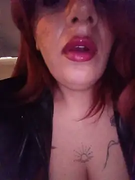 Ufkiziln Live XXX chat
