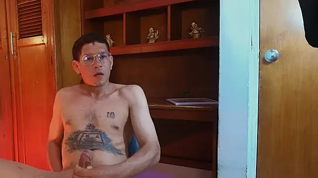 Justin_Royers Live XXX Chat