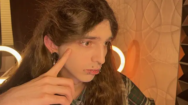 Kriisp Live XXX Chat