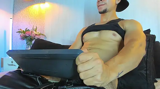 Jamexxx1_ XXX чат на живо