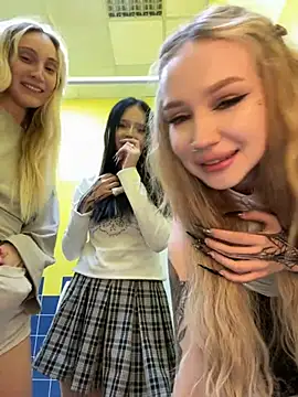 Sukidaa - Pussy massage tight cameltoe all