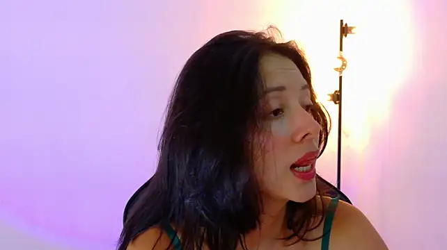 Chat +18 de Sarasavage ao vivo