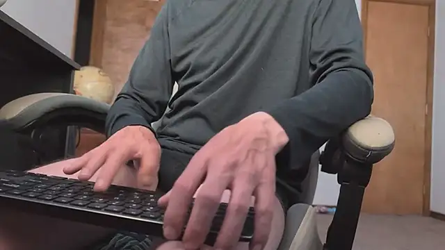 Opondestre00420 Chat XXX in diretta
