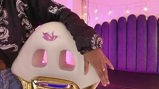 Queen_perla_'s Live XXX Chat