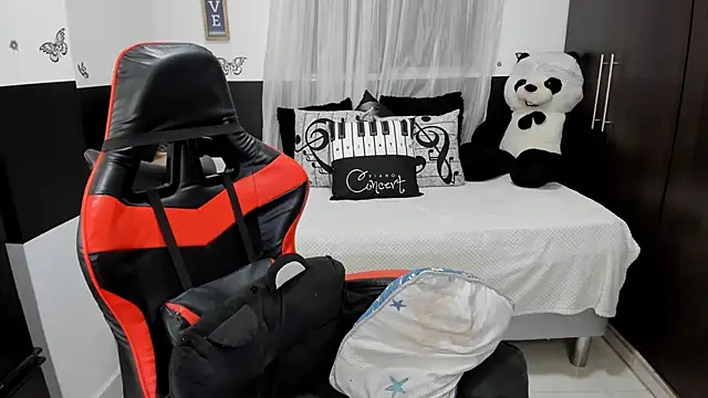Czat XXX na żywo – lucy007_