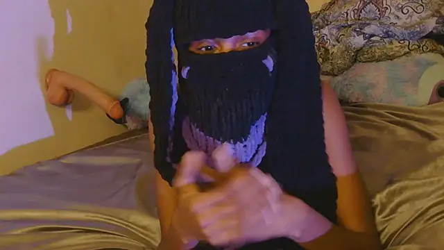 iriscarter_ Adlı Modelin Canlı XXX Sohbeti