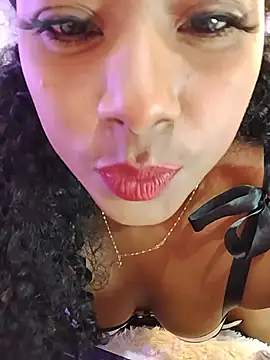 PaoL22 লাইভ XXX চ্যাট