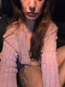 צ'אט XXX בשידור חי של LexiLuxi