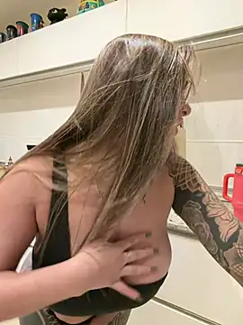 Maferalvarexxx - Dildo in pussy