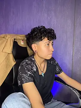 ian_mathias_ Chat XXX in diretta