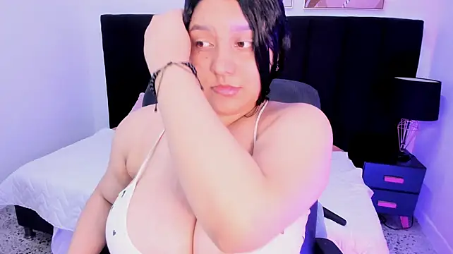Chatroom XXX en direct de dullce77