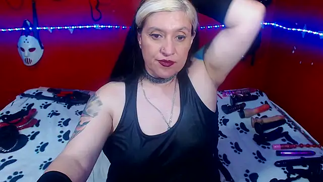 MATURE_Randy's Live XXX Chat