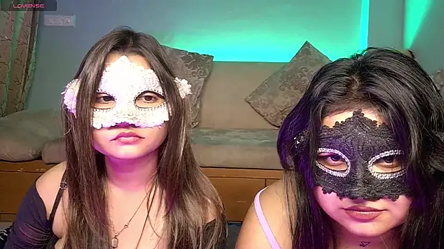 Chatroom XXX en direct de Two_Baddies