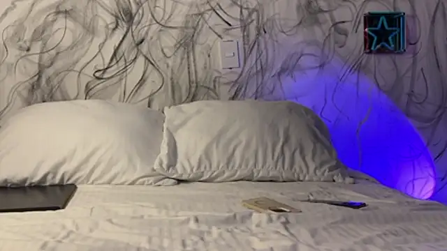 ArteemiiisのライブXXXチャット