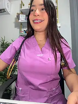 MiaCamille_ - show tits + play tits
