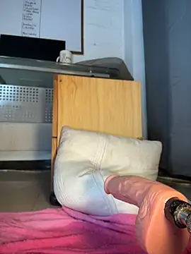 Nicolle_foxy - add another dldo to the ass