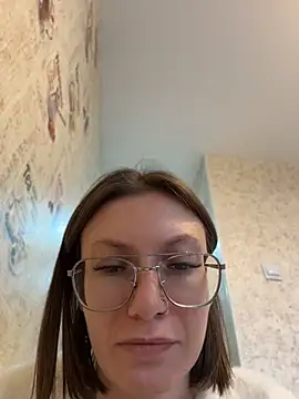 צ'אט XXX בשידור חי של Elina_T